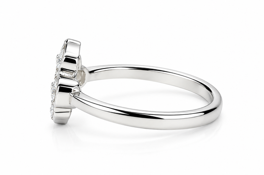 Crystal Clover Elegance Ring