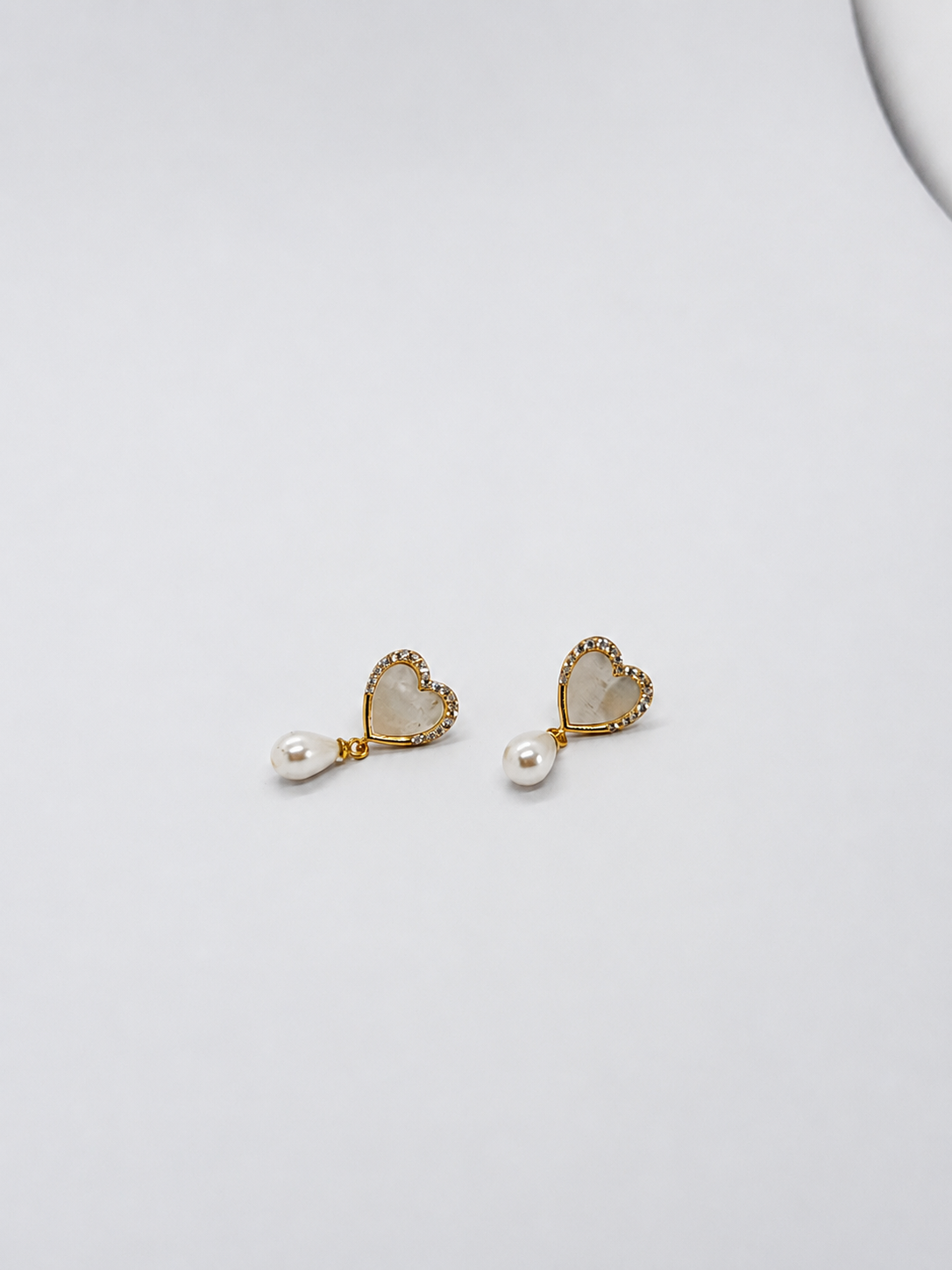 Celeste Pearl Heart Earrings – 925 Silver