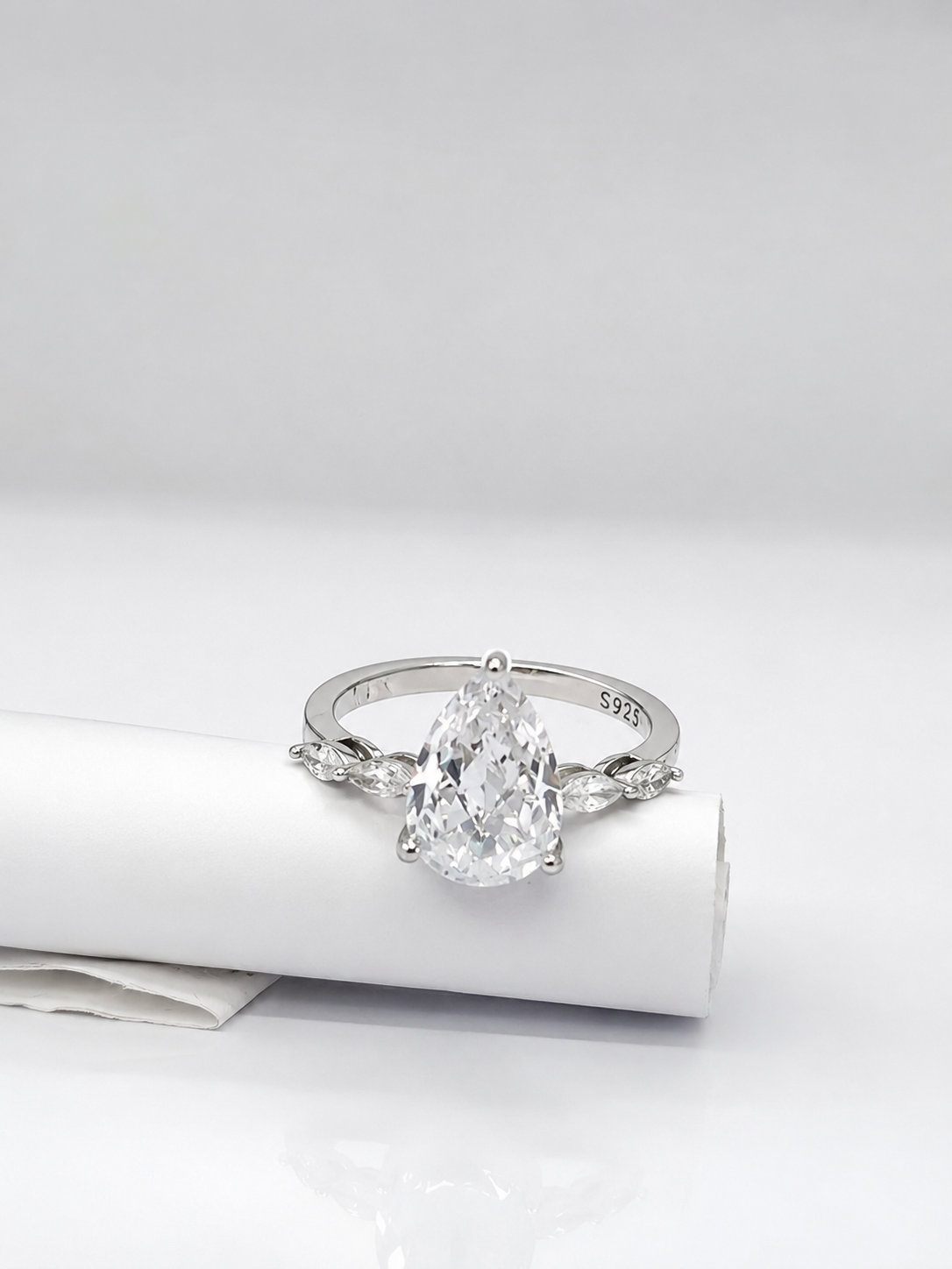 Pear shape Shivara Ring