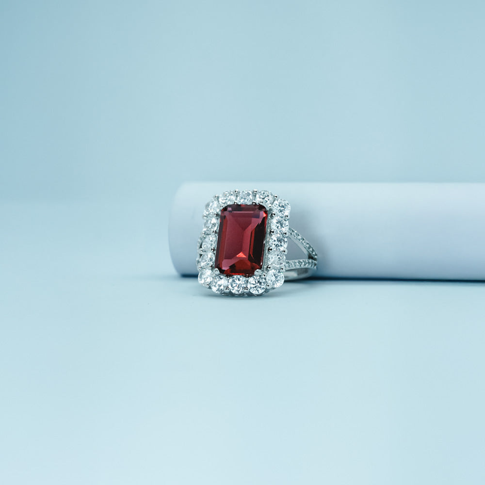 Modern Twirl Ring