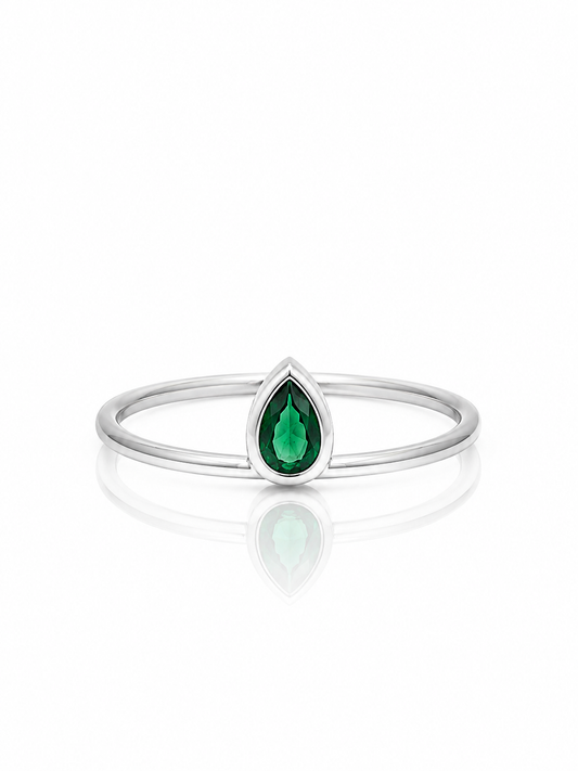 Emerald Teardrop ring – 92.5 Sterling Silver Ring
