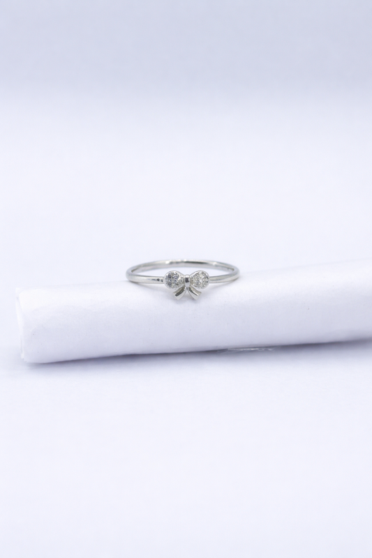 Bow Charm Dual-Stone Ring – Minimal Elegance in Silver