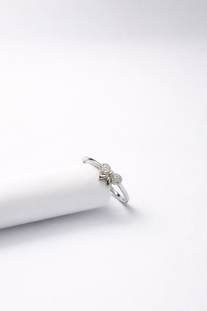 Bow Charm Dual-Stone Ring – Minimal Elegance in Silver