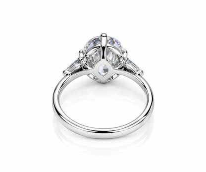 Oval Halo Sparkle Ring
