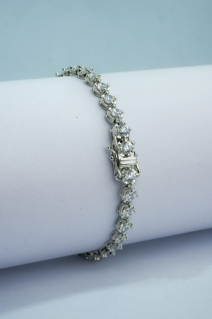 Timeless Round-Cut Tennis Bracelet
