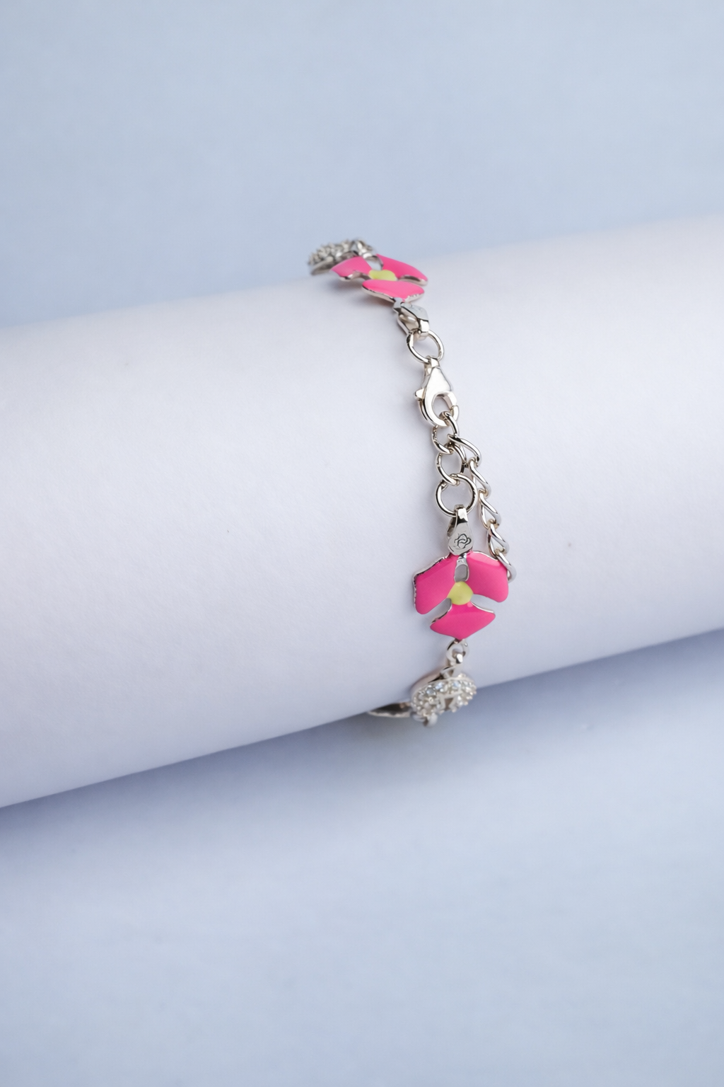Vibrant Bloom Floral Bracelet