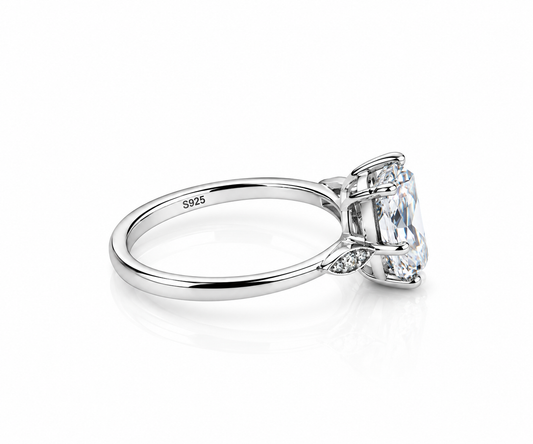 Oval Halo Sparkle Ring