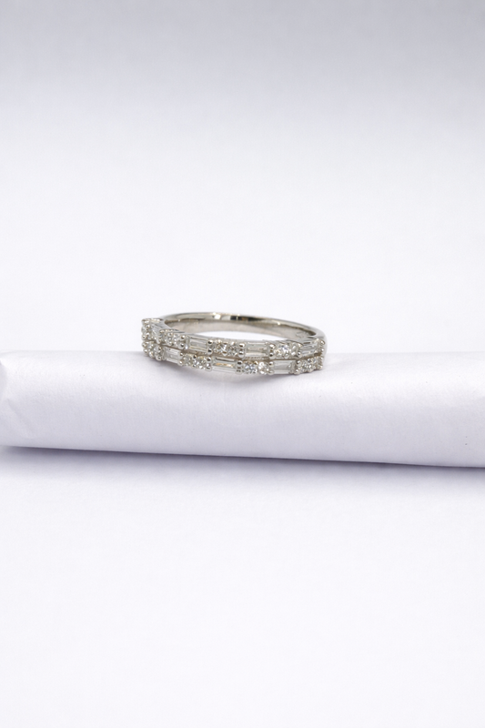 Elegant Dual-Line Baguette & Round Diamond Ring