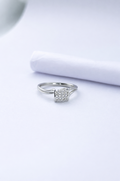 Elegant Cluster Diamond Ring in 925 Silver