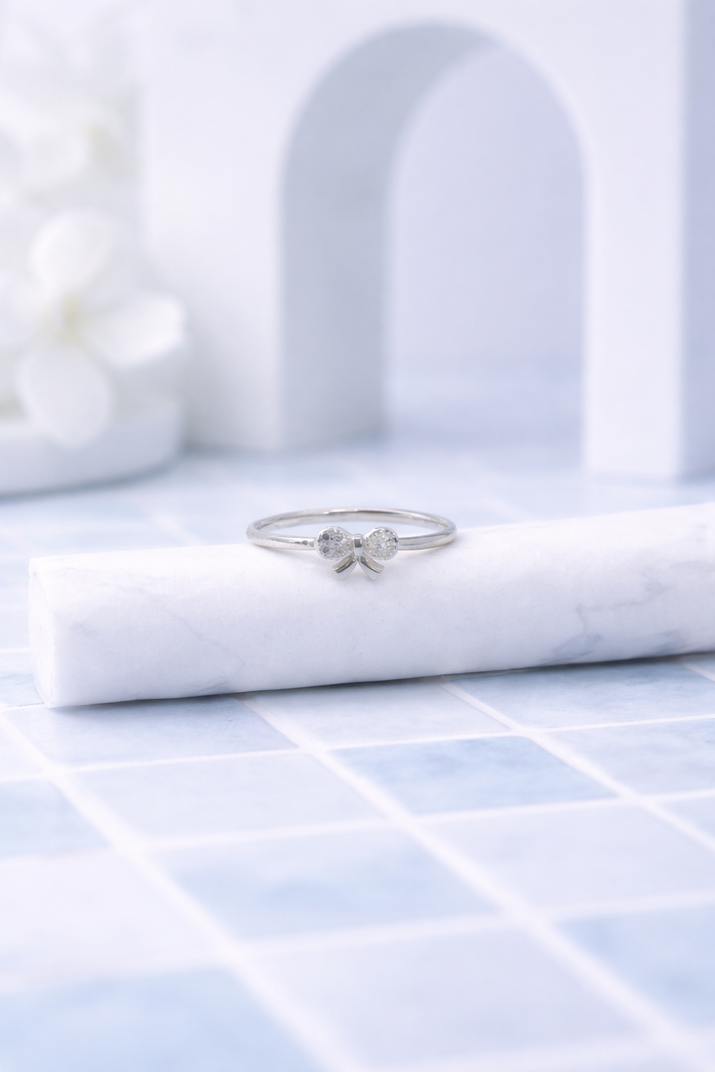 Bow Charm Dual-Stone Ring – Minimal Elegance in Silver