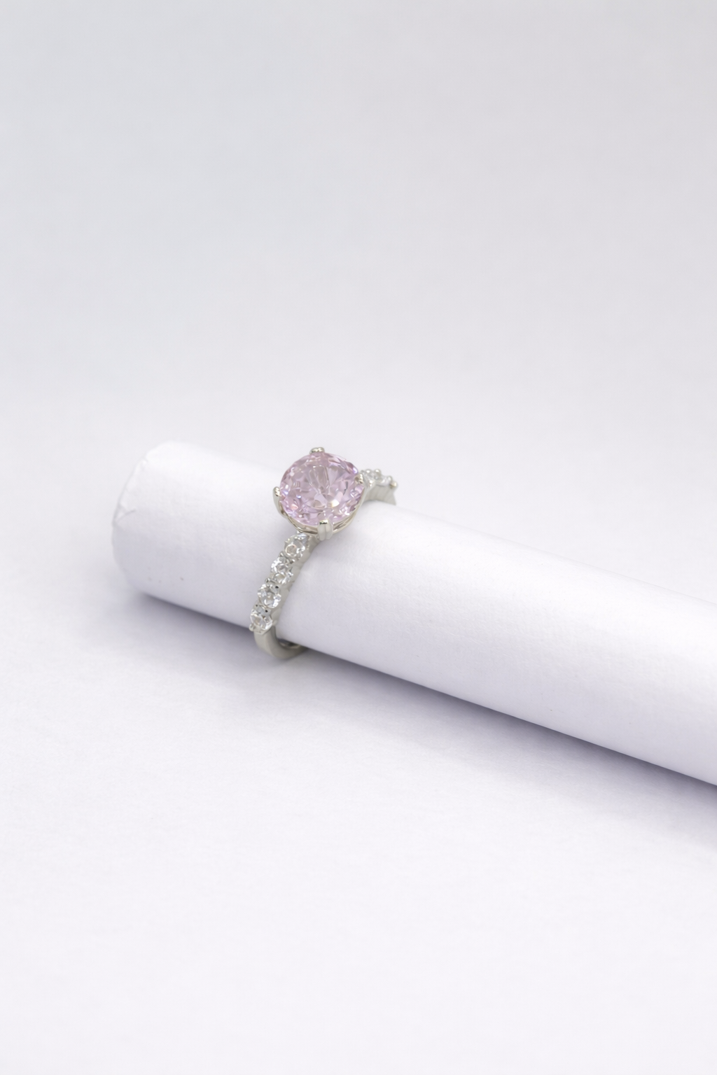 Shivara Pink Elegance Solitaire