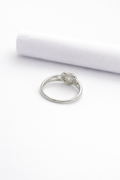 Heart Cluster Silver Ring – Elegant Sparkle
