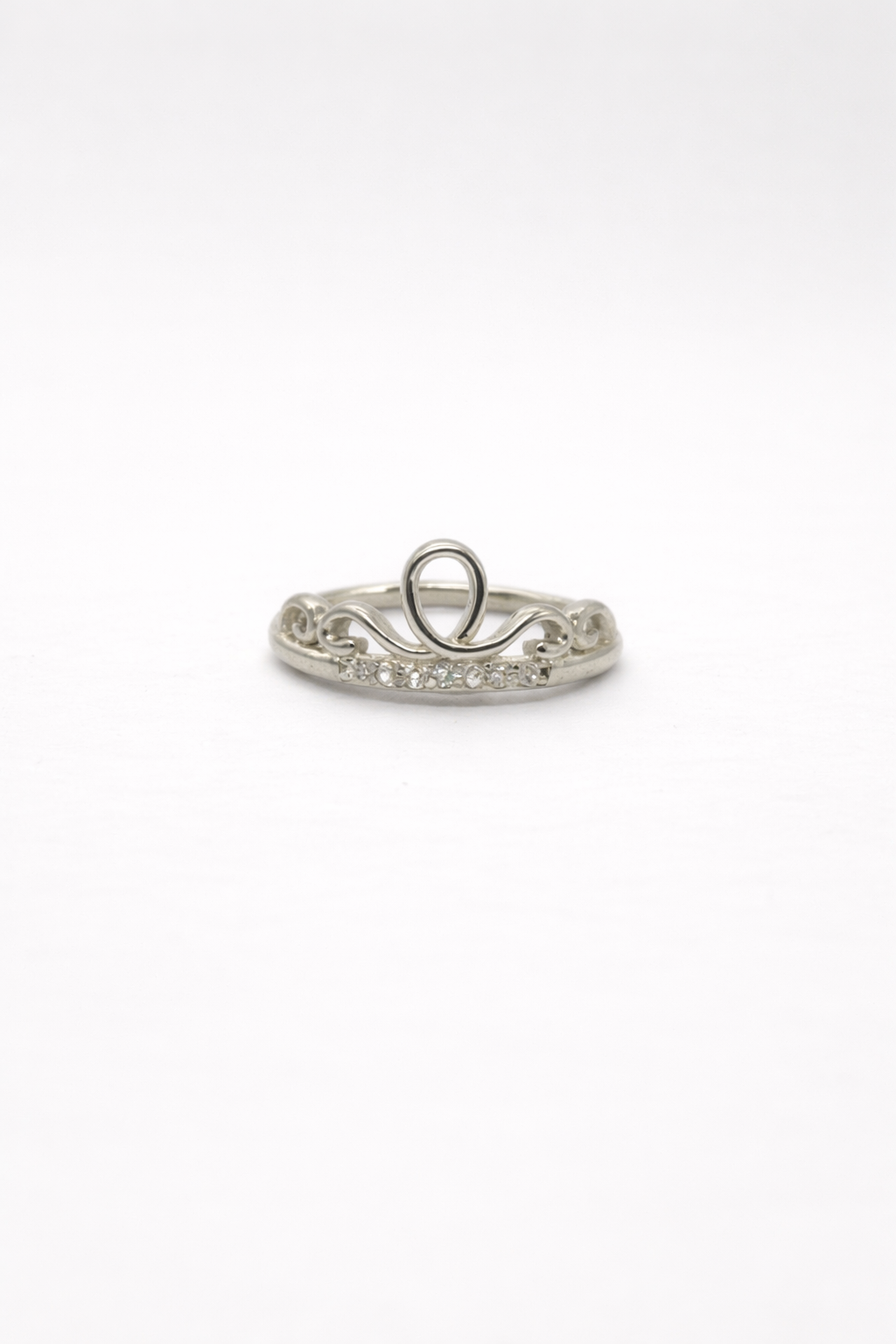 Elegant Loop crown Diamond Ring – 925 Silver