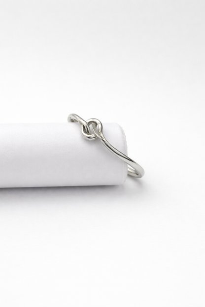 Elegant Infinity Shivara Knot Silver Ring