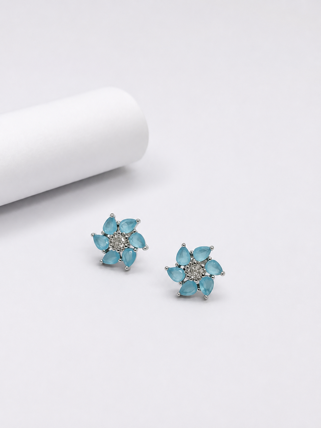 92.5 sterling silver-Aqua Floral Sparkle Studs