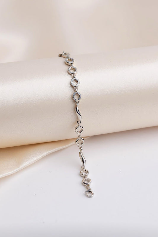 Minimal Circle Chain Bracelet