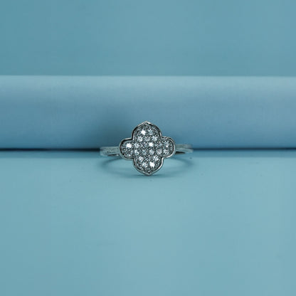 Crystal Clover Elegance Ring