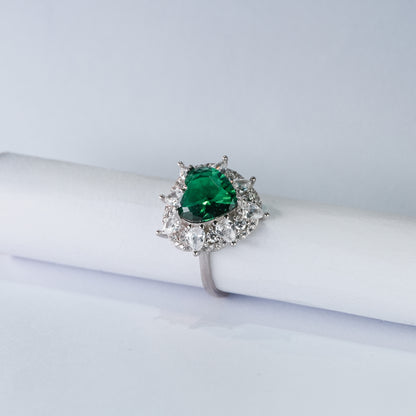 Heart of Emerald Diamond Ring