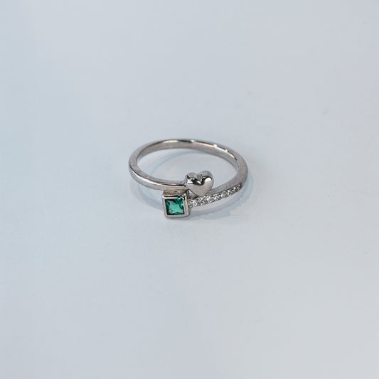 Heart & Emerald Spark Ring